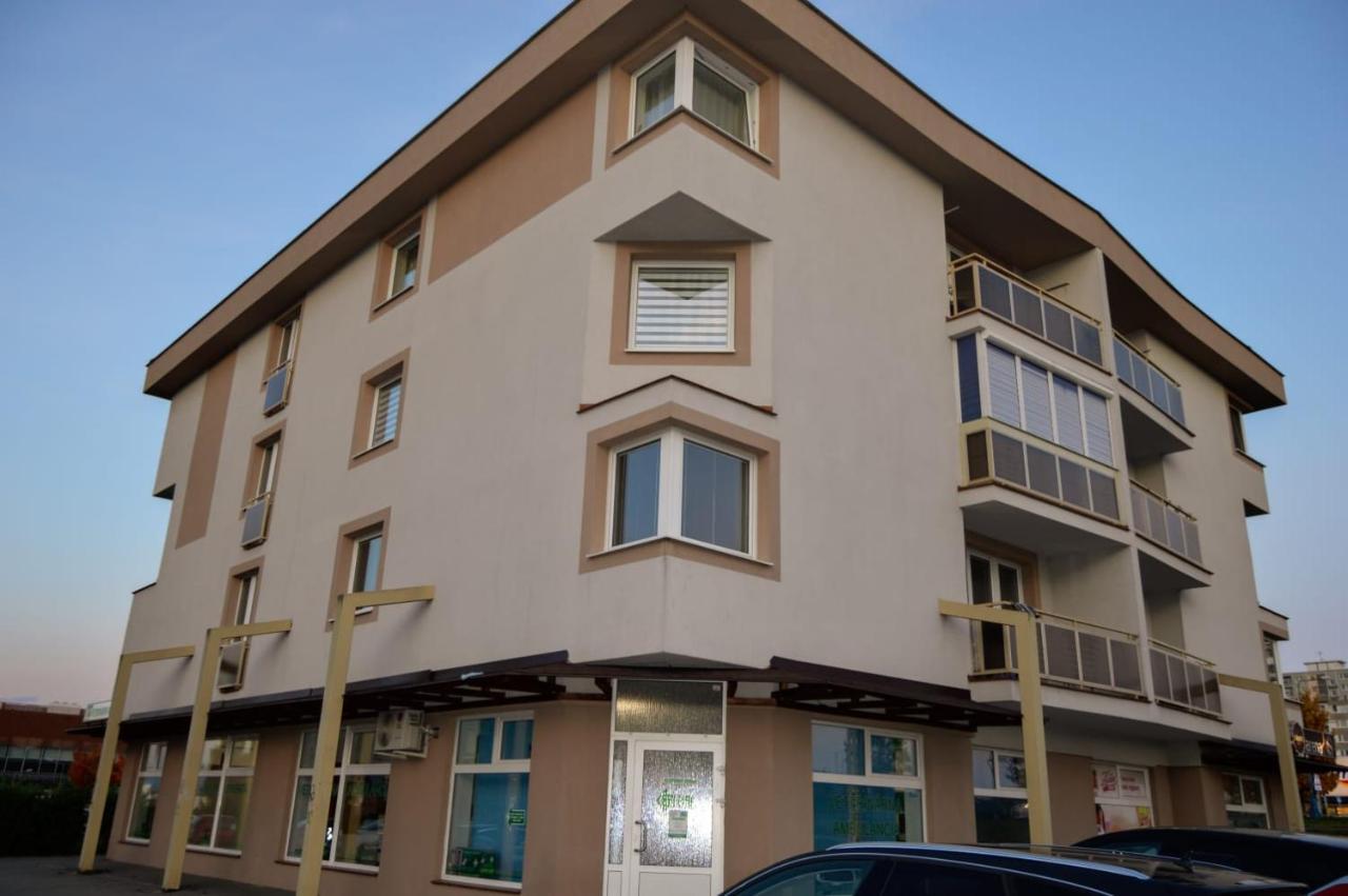 Apartman Mb Πόπραντ Εξωτερικό φωτογραφία